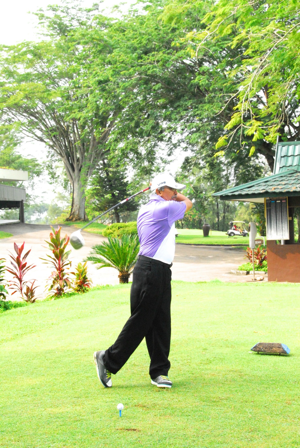 PRO15 157 GOLF DSC 0328.JPG